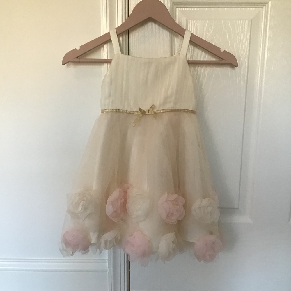 Little girls dress